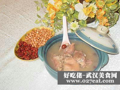 湖南特色菜:蜜瓜猪踭汤(图)