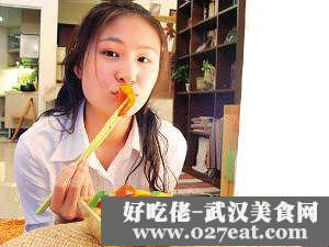 组图:湖南特色菜——彩椒炒肉片