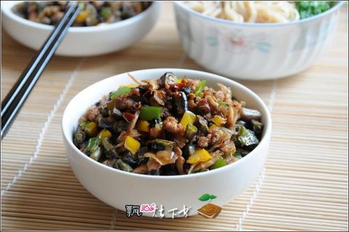 冬菜肉末豉香豇豆粒的做法(荤素搭配)