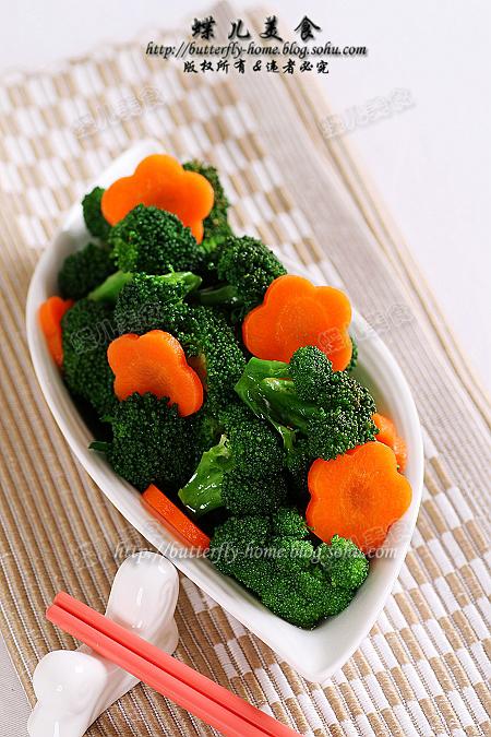 凉拌西兰花的做法(素菜-如何使得凉拌菜清脆爽口的窍门)