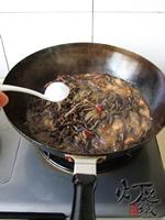 蕨菜干花肉炖粉条的做法(荤素搭配)
