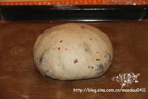 乡村葡萄干面包的做法(早餐菜谱-零难度塑造出田园风面包)
