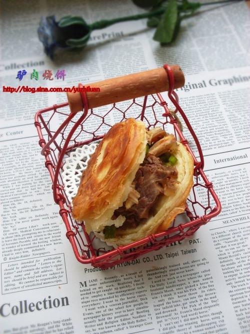 驴肉烧饼的做法(早餐菜谱)