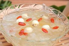 银耳莲子汤的做法 haoshilao.com