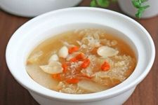 冰糖银耳雪梨的做法 haoshilao.com