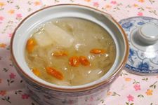 冰糖银耳雪梨的做法 haoshilao.com