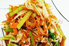 胡萝卜丝的做法 haoshilao.com