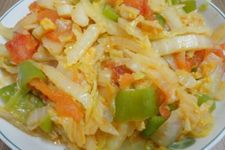 圆白菜炒西红柿的做法 haoshilao.com