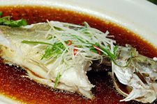 春节年夜饭菜谱:清蒸桂鱼的做法 haoshilao.com