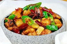 鸡肉炖土豆的做法 haoshilao.com