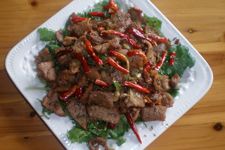 孜然肉片的做法 haoshilao.com