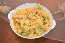 花椰菜炒肉的做法 haoshilao.com